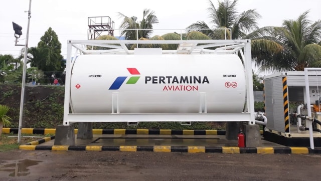 Depot Pengisian Pesawat Udara (DPPU) Pertamina di Bandara Komodo, Labuan Bajo. (Foto: Ema Fitriyani/kumparan)
