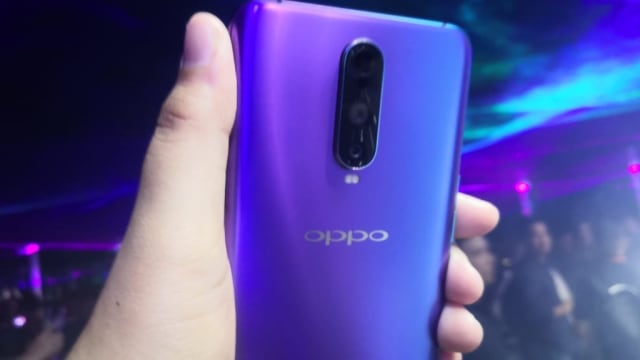 Oppo R17 Pro. (Foto: Bianda Ludwianto/kumparan)