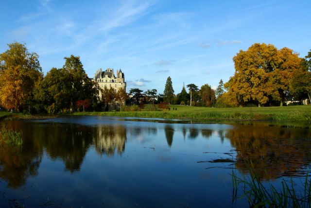 Lanskap Kastil de Brissac, Prancis (Foto: Flickr / Sylvain)