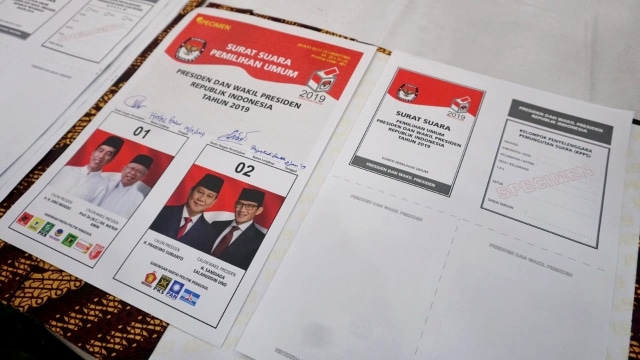 Surat suara resmi capres cawapres 2019. (Foto: Irfan Adi Saputra/kumparan)