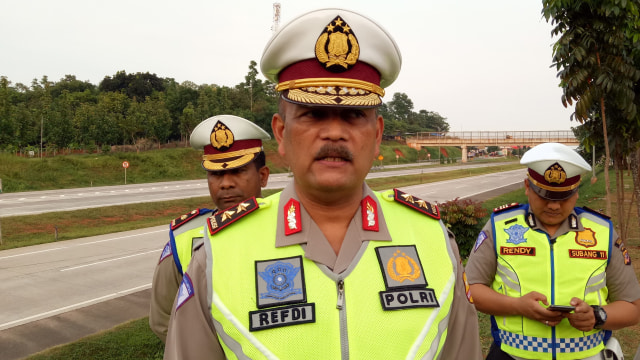 Kakorlantas Polri Irjen Refdi Andri memantau arus balik liburan tahun baru di tol Cipali. (Foto:  Aprilandika Pratama/kumparan)