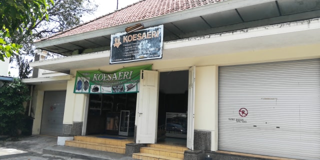 Pernikahan Putra Mahkota Pura Pakulaman, Persewaan Baju Peranakan Laris Manis 