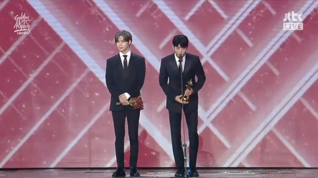 Minho Taemin SHINee. (Foto: V Live)