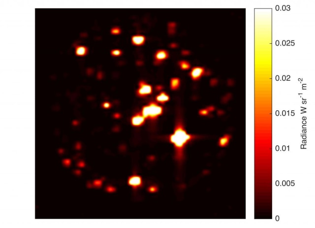 Gambar titik-titik panas pada Io yang ditangkap JIRAM (Foto: NASA/JPL-Caltech/SwRI/INAF)