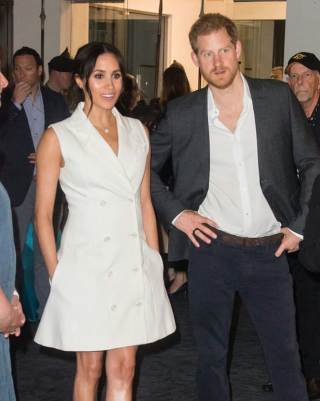 Meghan Markle dan Pangeran Harry mengunjungi Courtnay Creative. (Foto: Instagram @meghanmarklesparkle)