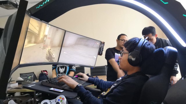 Kursi Gaming Acer Predator Thronos. Foto: Bianda Ludwianto/kumparan