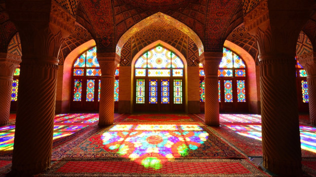 Nasir al-Mulk Mosque di Iran (Foto: Shutter Stock)