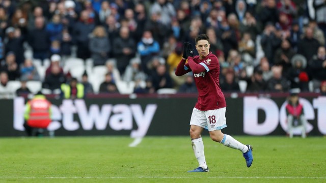 Samir Nasri di laga babak ketiga Piala FA 2019. (Foto: Reuters/John Sibley)