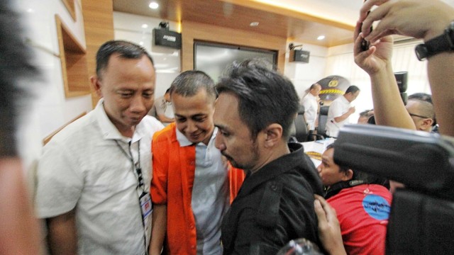Pelaku penyebaran hoax 7 kontainer surat suara tercoblos di Bekasi, Rabu (9/1/2019). (Foto: Helmi Afandi Abdullah/kumparan)