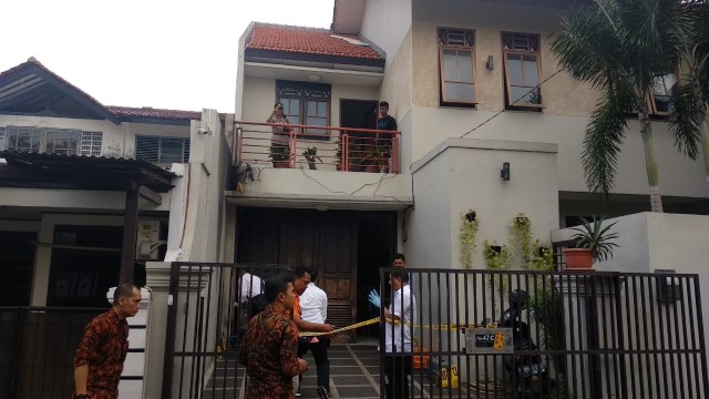 Diduga Kediman Laode M Syarif dilempari molotov (Foto: Dok. Istimewa)