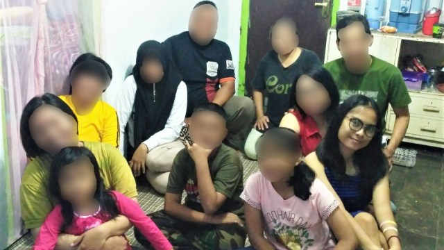 Andriana bersama keluarga. (Foto: Dok. Keluarga Andriana)