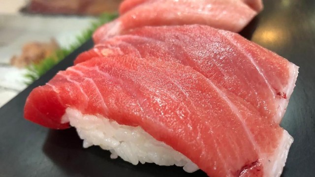 Menu sushi di Sushi Zanmai. (Foto: Instagram/@whisky_japan)