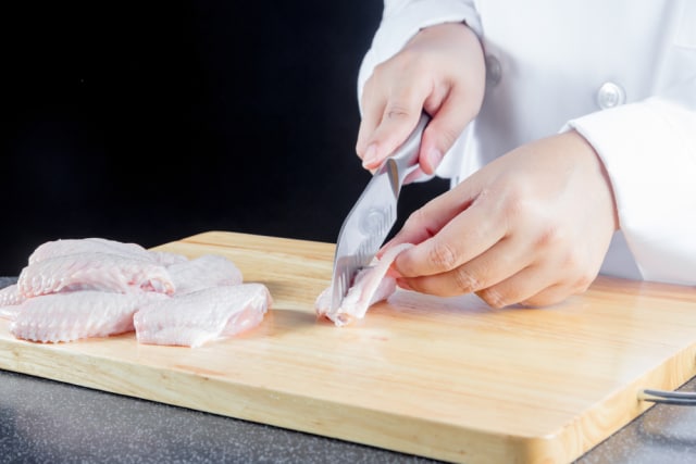 tips mengolah sayap ayam (Foto: Shutterstock)