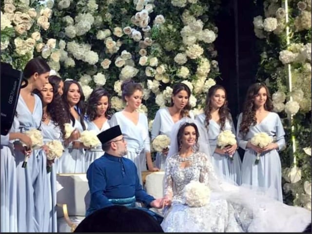 Ayah Miss Moscow Kagumi Sosok Sultan Muhammad V Kelantan Malaysia (1)