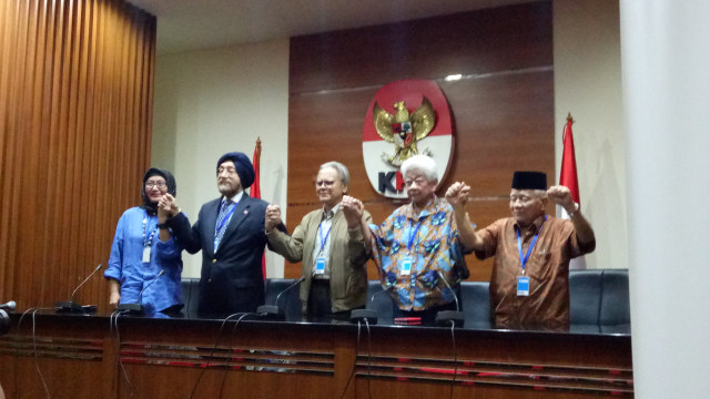 Koalisi masyarakat dukung pimpinan KPK. (Foto: Aprilandika Pratama /kumparan)