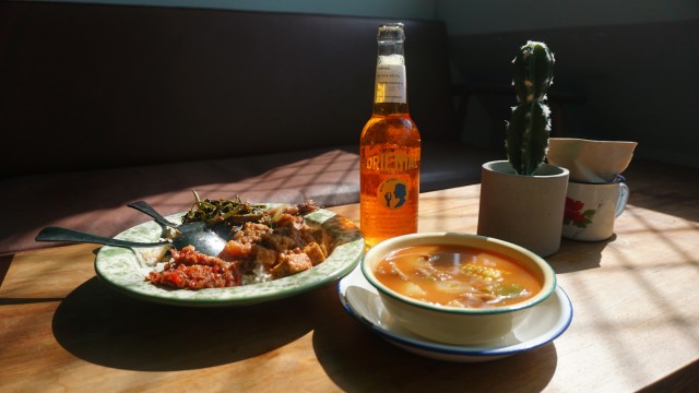 Makanan dan Minuman Rekomendasi di Wahteg. (Foto: Iqbal Firdaus/kumparan)