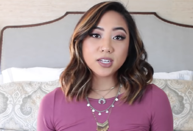 4 Cara Mudah untuk Membuat Keriting pada Rambut Pendekmu (2)