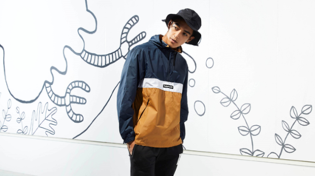 Jaket hujan. (Foto: Dok. Timberland)