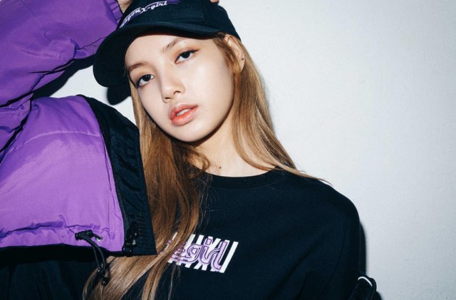 Dari Kesulitan Berbahasa Korea Sampai Dibilang Jelek, Lisa Blackpink Harus Lewati 5 Hal ini untuk Sukses! (4)