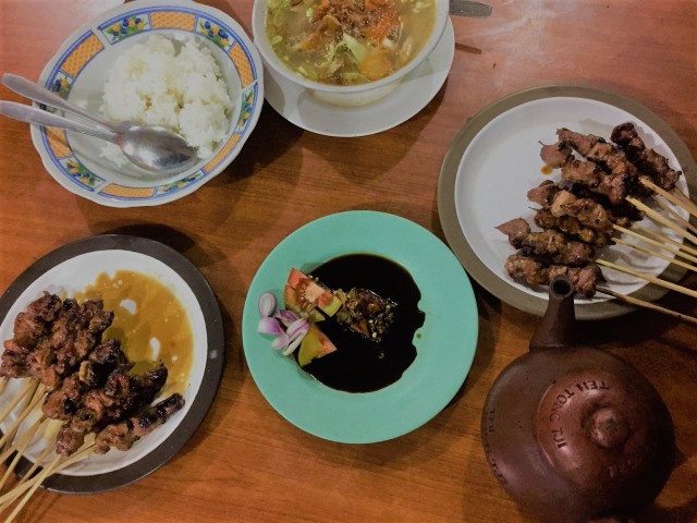 Sate Tirus Famili (Foto: Kartika Pamujiningtyas/kumparan)