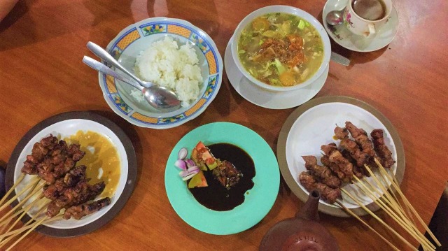 Sate Tirus Famili (Foto: Kartika Pamujiningtyas/kumparan)