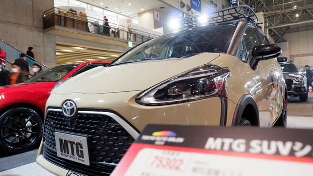 Modifikasi Toyota Sienta bergaya crossover (Foto: Aditya Pratama Niagara/kumparanOTO)