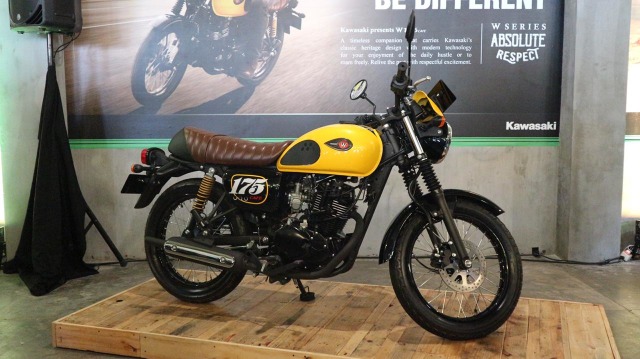 Kawasaki W175 Cafe (Foto: Ghulam Nayazri/kumparanOTO)