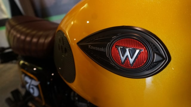 Varian warna baru Kawasaki W175 Cafe.  (Foto:  Fanny Kusumawardhani/kumparan )