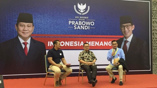 Direktur Materi Debat Prabowo-Sandi Sudirman Said, (tengah) Direktur Relawan Prabowo-Sandi Ferry Mursyidan Baldan (kanan) dan Kepala Media Centre Prabowo-Sandi Ariseno Ridwan (kiri) di JCC, Jakarta Pusat, Senin (14/1) (Foto: Rafyq Panjaitan/kumparan)
