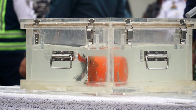 Cockpit Voice Recorder (VCR) yang ditemukan pagi tadi, Senin (14/1/2019). (Foto: Nugroho Sejati/kumparan)