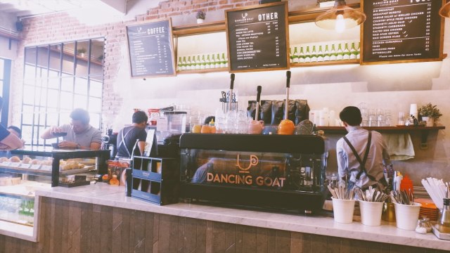 7 Coffee Shop Asyik di Jakarta Barat (16)