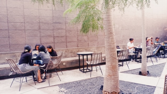 7 Coffee Shop Asyik di Jakarta Barat (26)