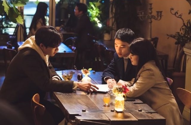D.O dan Nam Ji Hyun di drama Eunjoo's Room. (Foto: Olive)