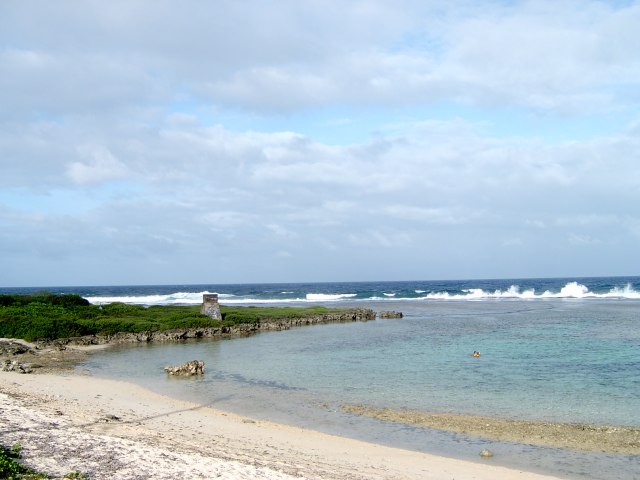 Pantai Talofofo (Foto: Flickr/melanzane1013)