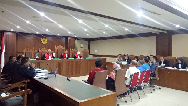 Suasana ruang sidang terkait kasus limbah di Kalimantan Tengah, di Pengadilan Tipikor, Jakarta. (Foto: Adhim Mugni Mubaroq/kumparan)