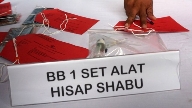 Barang bukti narkoba yang menjerat artis Aris Idol. (Foto: Nugroho Sejati/kumparan)