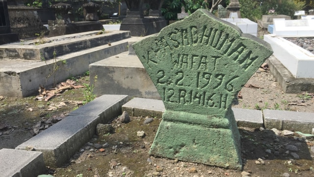 Makam penemu Iqra, Kh As’ad Humam di Pemakaman Selokraman RW 11, Purbayan, Kotagede, Yogyakarta. (Foto: Kumparan/Arfiansyah Panji Purnandaru)