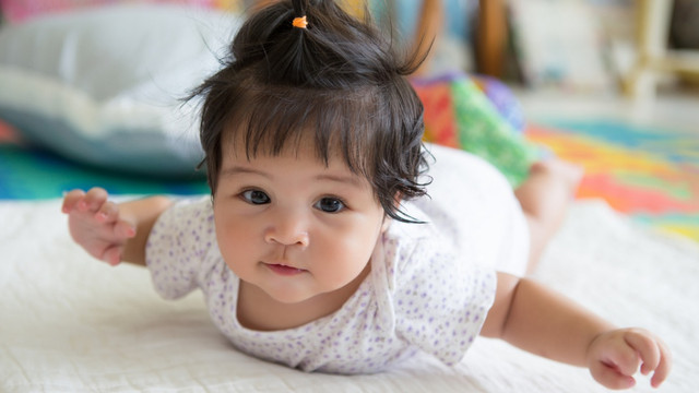 Tidak semua bayi lahir dengan rambut lebat (Foto: Shutterstock)