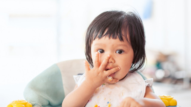 Nutrisi memegang peran penting dalam pertumbuhan rambut bayi (Foto: Shutterstock)
