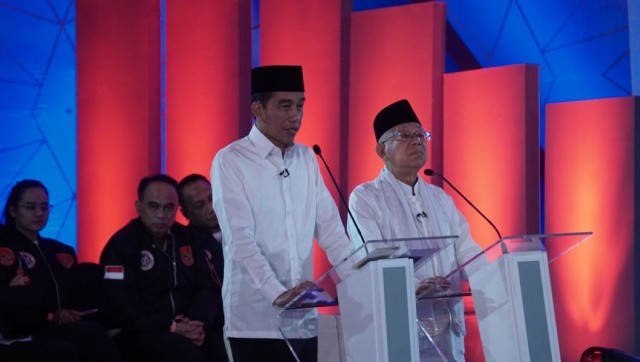 Pasangan capres-cawapres nomor urut 01 Joko Widodo (kiri) dan Ma'ruf Amin. Foto: Jamal Ramadhan/kumparan