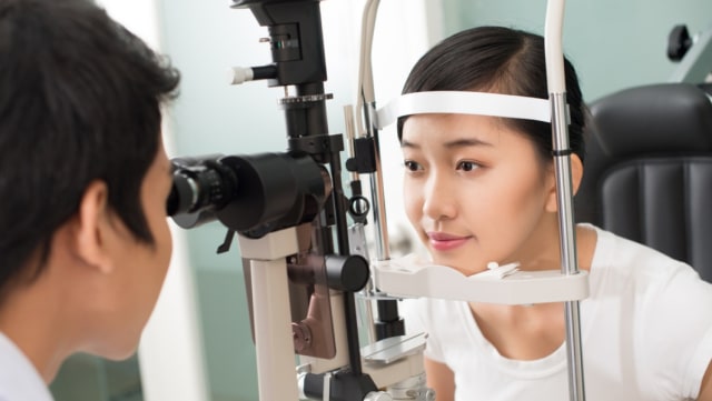 Ibu hamil perlu memeriksakan matanya (Foto: Shutterstock)