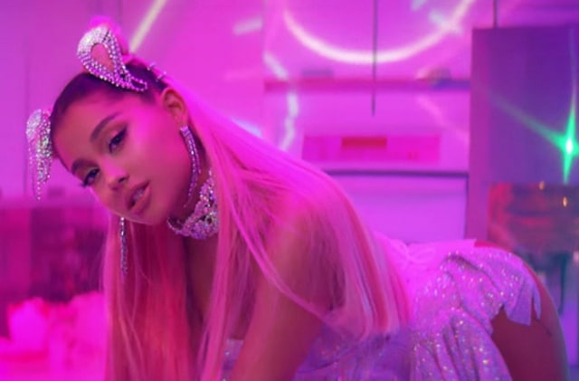 Ternyata Ini 3 Cerita di Balik Lagu Baru Ariana Grande 7 Rings (1)