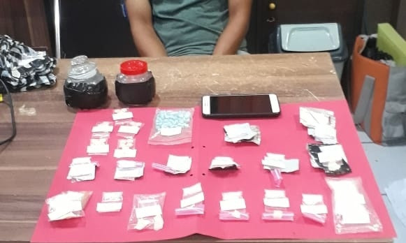 Barang bukti penangkapan pengedar narkoba, Sabtu (19/1) - kanalbali/RLS