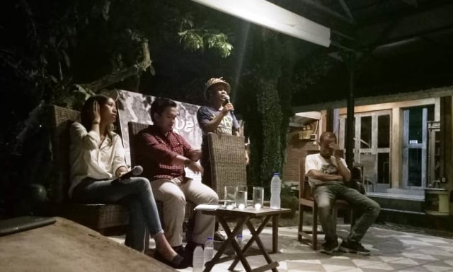 Diskusi 'Suka Duka di Tana Bali' di Taman Baca Kesiman, Sabtu (19/1) - kanalbali/LSU