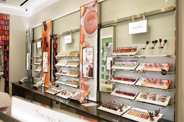 Butik pertama Clinique di Surabaya, Indonesia. (Foto: Dok, Clinique )