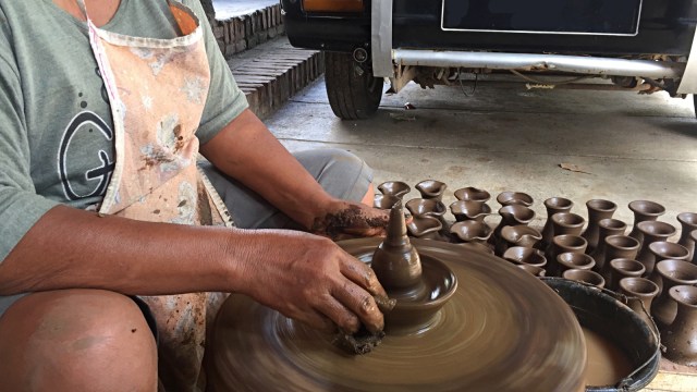 Produksi gerabah di Desa Klipoh, Magelang, Jawa Tengah. (Foto: Elsa Olivia Karina L Toruan/kumparan)