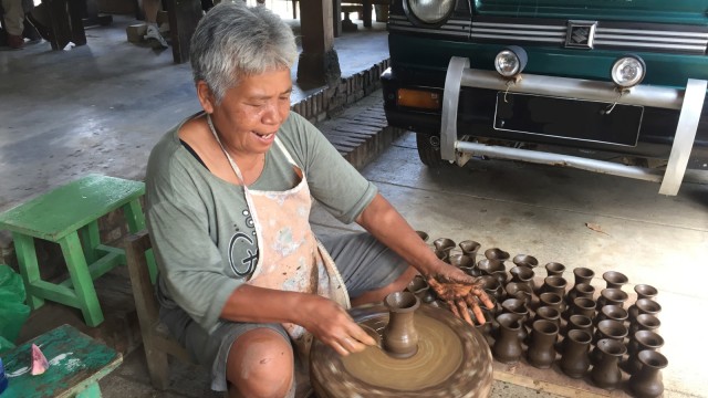 Produksi gerabah di Desa Klipoh, Magelang, Jawa Tengah. (Foto: Elsa Olivia Karina L Toruan/kumparan)