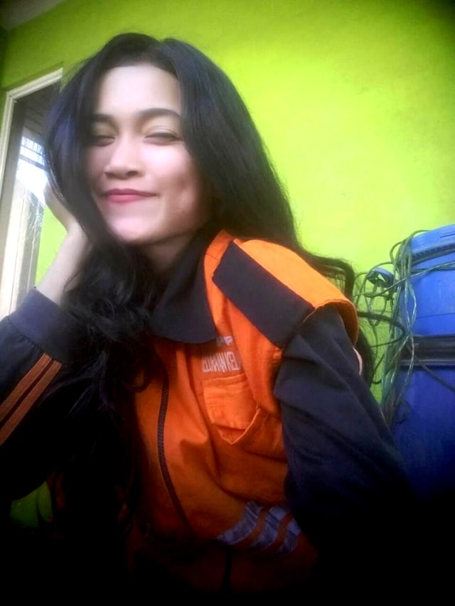 Sellha Purba, pasukan oranye Kelurahan Kelapa Gading Timur. (Foto: Facebook/Sellha Purba)