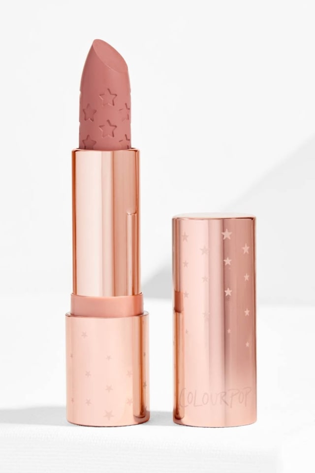 Tampil Manis dengan Makeup Nude Pink yang Cocok Dipakai Saat Kondangan (5)