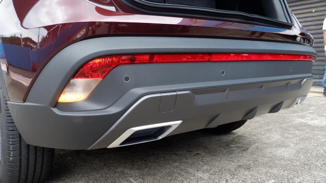 SUV Wuling Almaz resmi mengaspal di Indonesia, tantang CR-V, Pajero Sport dan Fortuner. (Foto: Aditya Pratama Niagara / kumparanOTO)